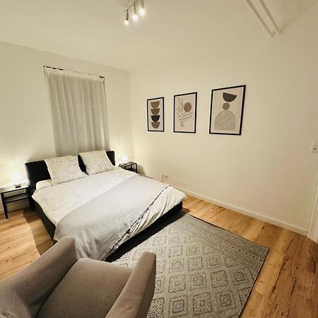Exclusive Apartment For Families And Business Устер Екстериор снимка
