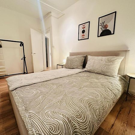 Exclusive Apartment For Families And Business Устер Екстериор снимка