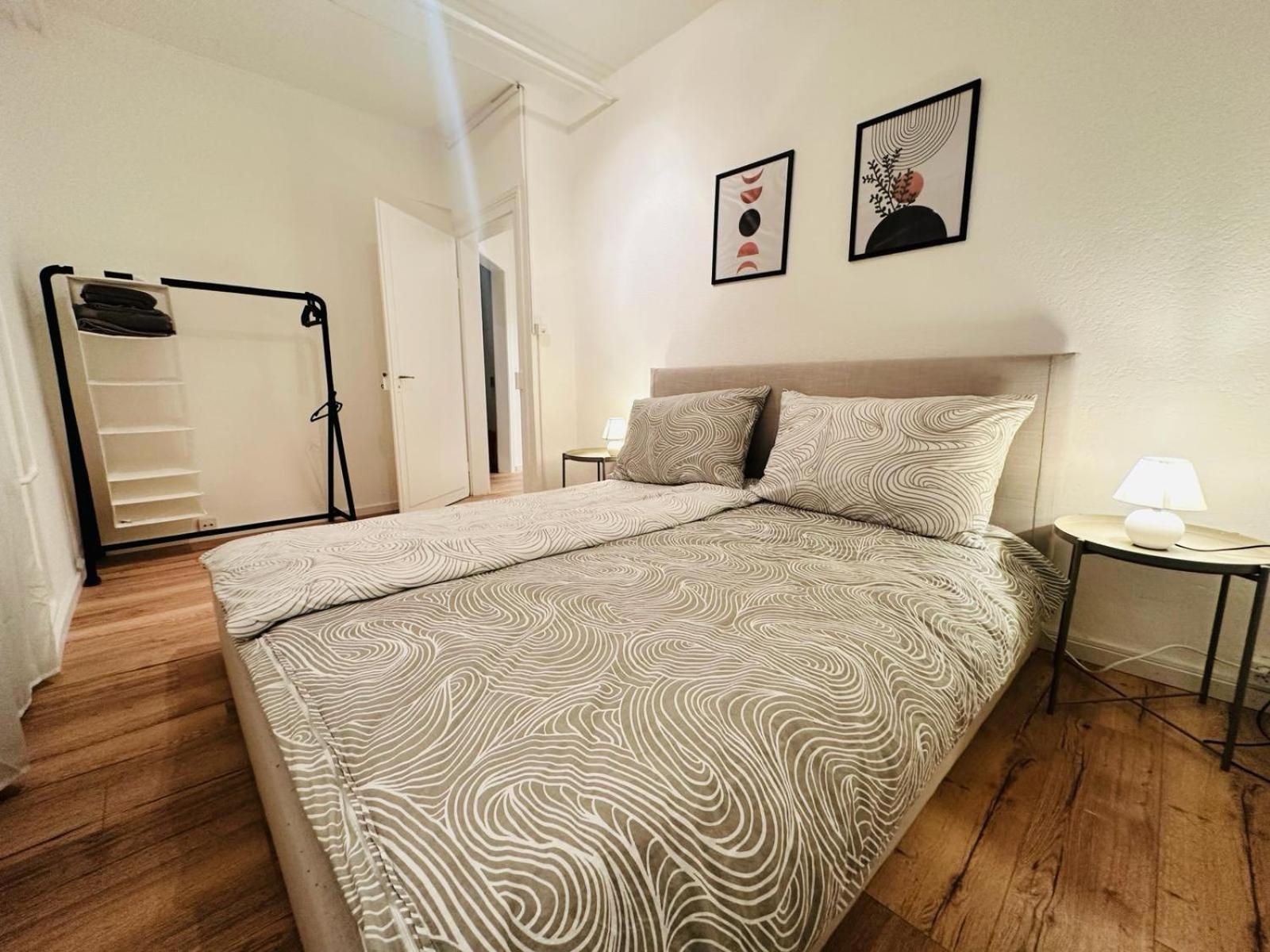 Exclusive Apartment For Families And Business Устер Екстериор снимка
